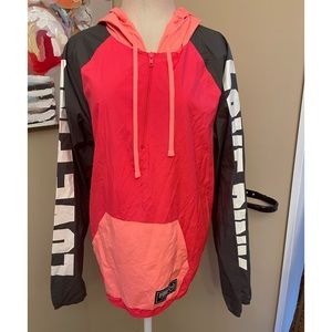 🌺 Victoria Secret LOVE PINK windbreaker
